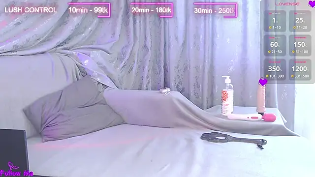 Snapshot of Rush-Bestie chatting on October 2, 10:53 am Rush-Bestie online show from October 2, 10:53 am