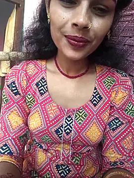 Snapshot of Eshna_Dabral chatting on October 11, 2:27 am Eshna Dabral online show from October 11, 2:27 am