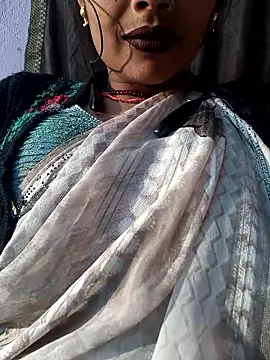 Eshna Dabral online show from January 13, 11:14 am