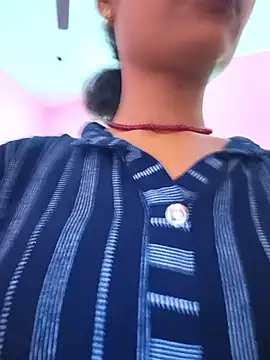 Snapshot of Eshna_Dabral chatting on September 10, 12:54 am Eshna Dabral online show from September 10, 12:54 am