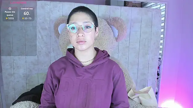 Elaine87  online show from September 29, 8:47 pm