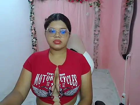 Snapshot of natalietits1 chatting on September 18, 7:23 pm natalietits1 online show from September 18, 7:23 pm