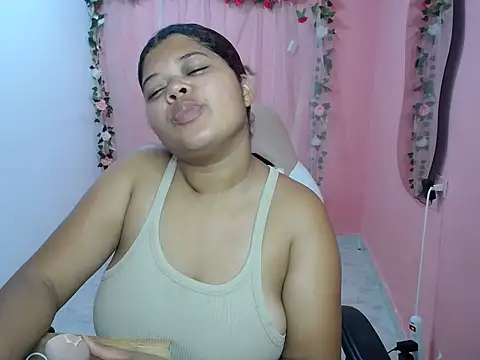 Snapshot of natalietits1 chatting on September 25, 5:44 pm natalietits1 online show from September 25, 5:44 pm