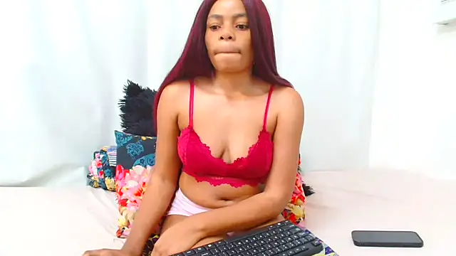 Snapshot of SMALLBOOBSXX chatting on September 17, 5:27 am SMALLBOOBSXX online show from September 17, 5:27 am