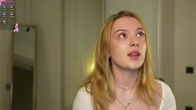 Cyberheart  online show from November 24, 6:54 pm