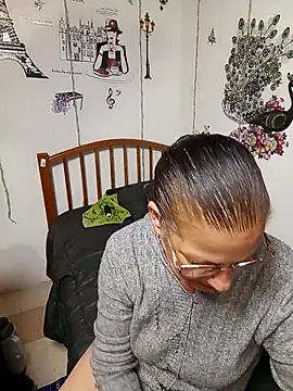 katrina perez online show from February 5, 1:30 am