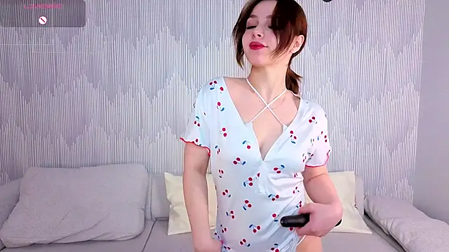 FancyHenley online show from December 3, 1:19 am