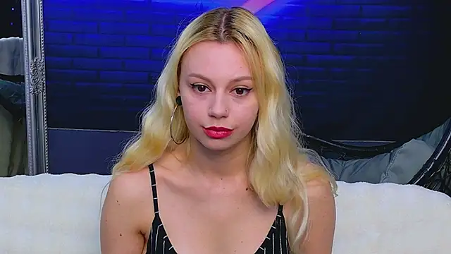 AlessiaCroft online show from April 5, 4:11 am