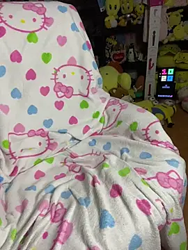 w3tkittty online show from May 29, 2:20 am