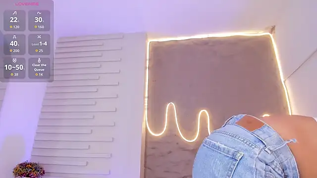 Dulce Quintana online show from November 29, 12:42 pm