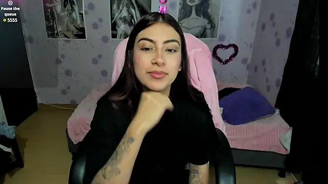 Medussa katt online show from November 16, 7:47 pm