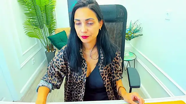 Snapshot of AllaYerty chatting on September 20, 4:44 am AllaYerty online show from September 20, 4:44 am