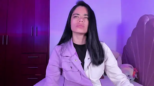 Snapshot of BellaSun_ chatting on September 16, 5:15 am BellaSun online show from September 16, 5:15 am