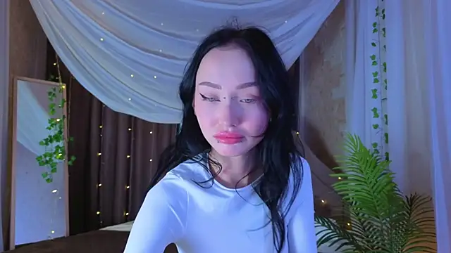 Snapshot of _holly_berry_ chatting on September 19, 1:26 am holly berry online show from September 19, 1:26 am