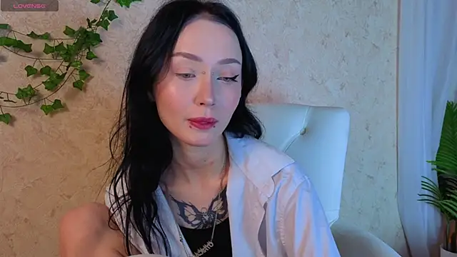 Snapshot of _holly_berry_ chatting on September 20, 1:27 am holly berry online show from September 20, 1:27 am