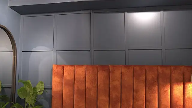 Susan wall online show from March 26, 1:24 pm