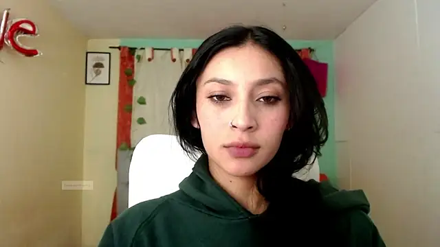 Snapshot of vale_miel chatting on October 16, 11:51 pm vale miel online show from October 16, 11:51 pm