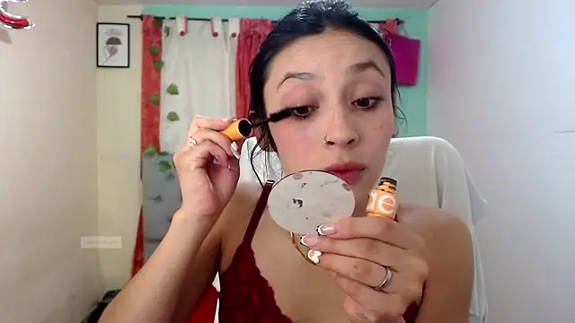 Snapshot of vale_miel chatting on October 7, 8:46 pm vale miel online show from October 7, 8:46 pm