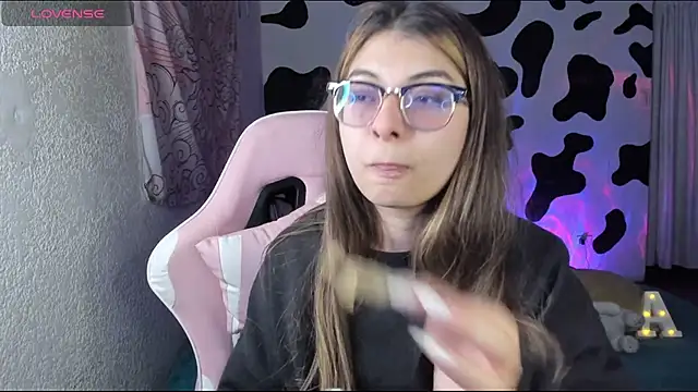 abbie jensen  online show from February 24, 4:33 am