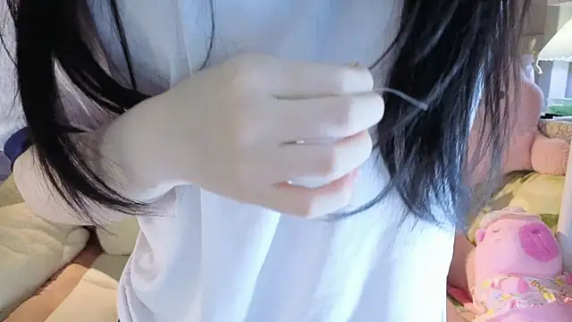 Snapshot of love-uiui chatting on October 12, 3:47 pm love-uiui online show from October 12, 3:47 pm