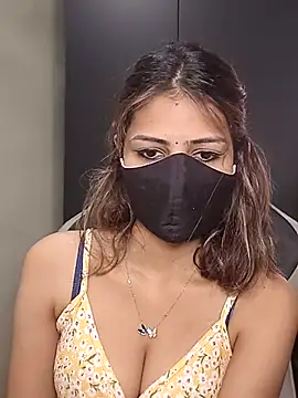 Isha Sax online show from February 15, 7:51 am