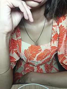 Isha Sax online show from October 24, 5:31 pm