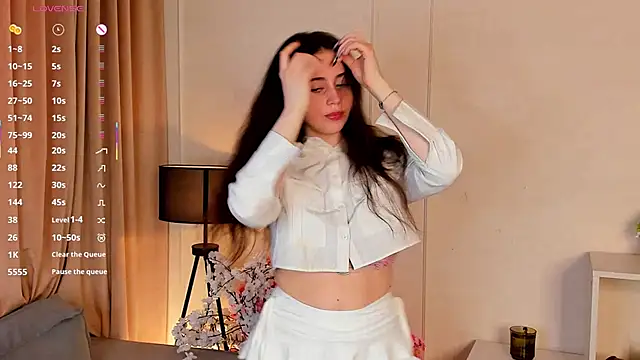 JulianaChapel online show from September 16, 8:55 am