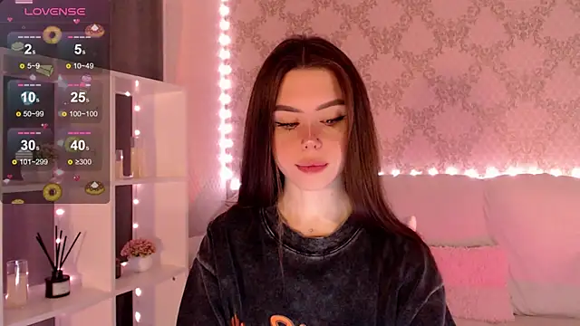 Snapshot of HolyMiax chatting on October 10, 3:33 am HolyMiax online show from October 10, 3:33 am