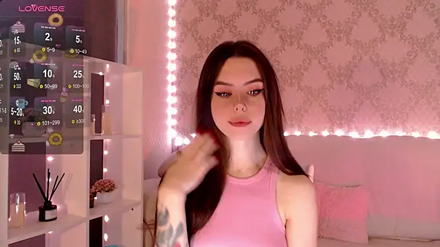 Snapshot of HolyMiax chatting on September 20, 5:39 am HolyMiax online show from September 20, 5:39 am
