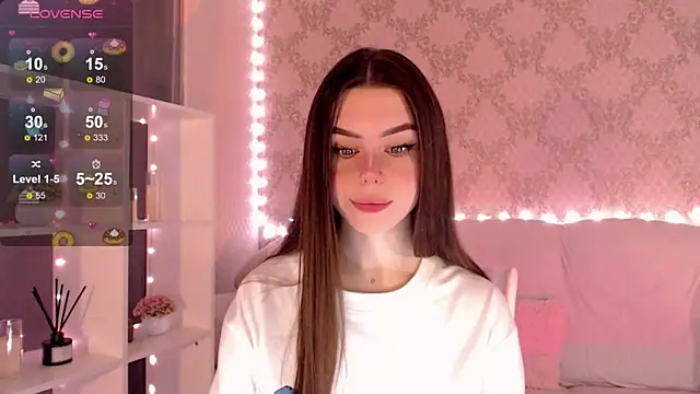 Snapshot of HolyMiax chatting on October 12, 3:31 am HolyMiax online show from October 12, 3:31 am