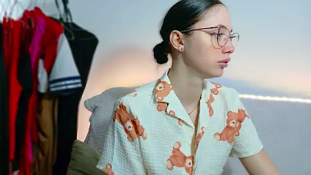 Ivanna  Rose online show from April 16, 7:52 am