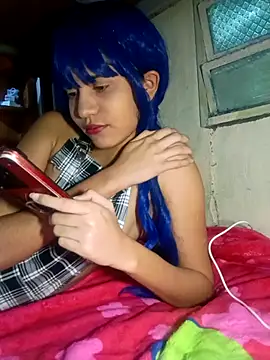 famousfox-69 online show from February 16, 8:30 pm