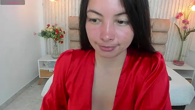 Snapshot of Gina25 chatting on October 14, 1:03 pm Gina25 online show from October 14, 1:03 pm