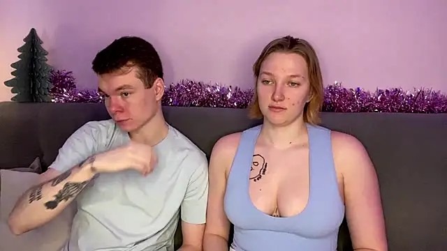 julielourens online show from December 14, 7:58 am