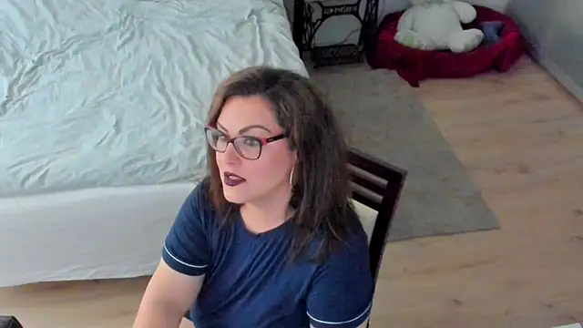 Squirt Kimm online show from November 12, 9:07 am