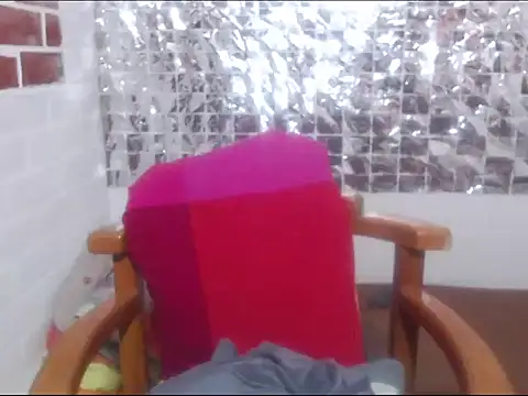 rose-crystal online show from February 15, 12:02 am