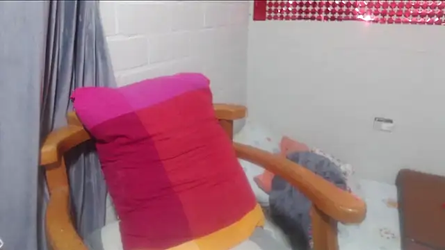 rose-crystal online show from March 7, 1:01 am