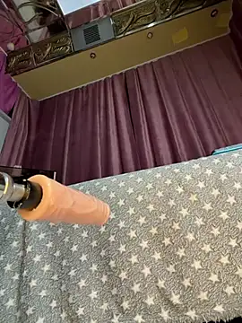Dari Toy  online show from June 2, 6:03 am