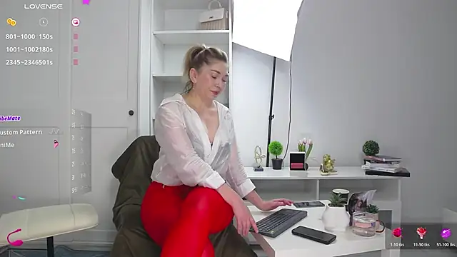 Anna glamlovely online show from January 17, 7:27 am