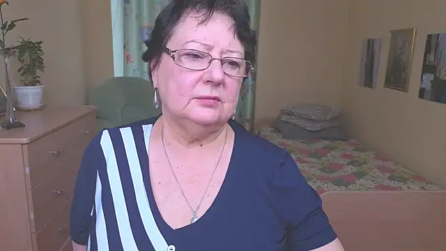 Margo Moll online show from December 22, 9:01 am