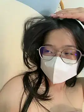 LHeart online show from June 12, 1:41 pm