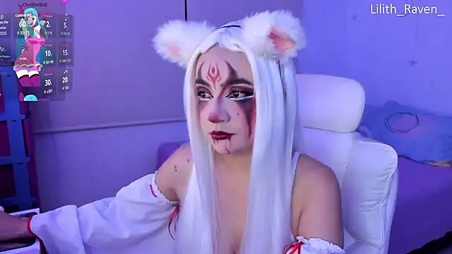 Snapshot of Lilith_Raven_ chatting on October 11, 4:06 am Lilith Raven online show from October 11, 4:06 am