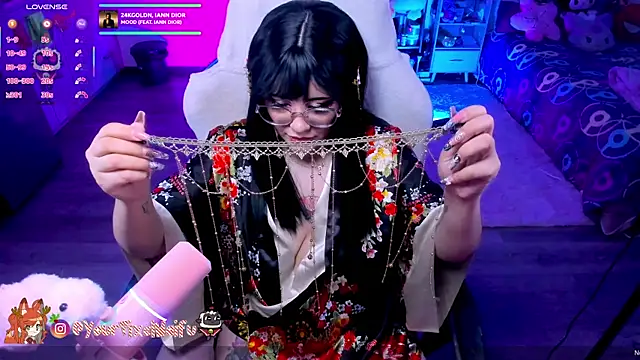 AlyssaRomanova online show from November 15, 2:23 am