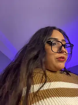 KatlynRous online show from May 15, 7:27 pm