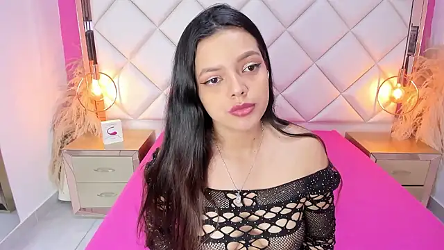 Snapshot of Lucianaa_Collins chatting on September 9, 1:44 pm Lucianaa Collins online show from September 9, 1:44 pm