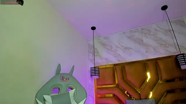 Luciifeer  online show from September 17, 6:39 pm