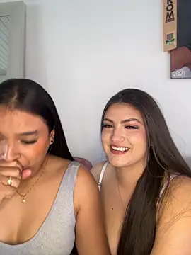 nicolexxaleja online show from April 10, 8:26 pm