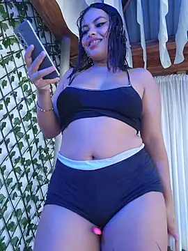 Yessica Lopezz online show from April 20, 11:35 am