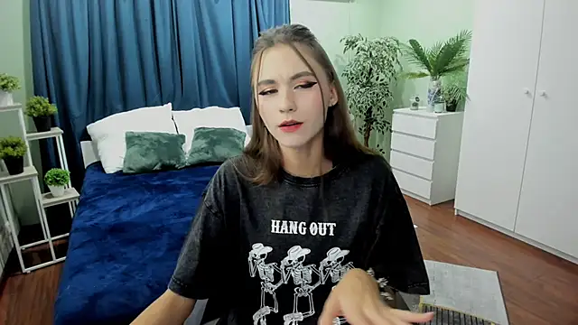 Snapshot of EllaCurtis chatting on September 27, 11:06 am EllaCurtis online show from September 27, 11:06 am