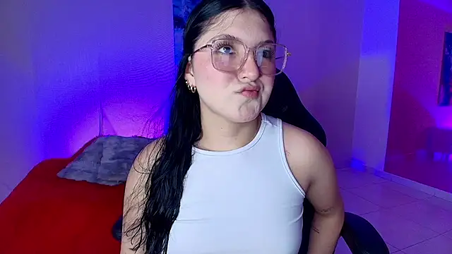 Snapshot of Celestee69 chatting on September 15, 8:05 pm Celestee69 online show from September 15, 8:05 pm